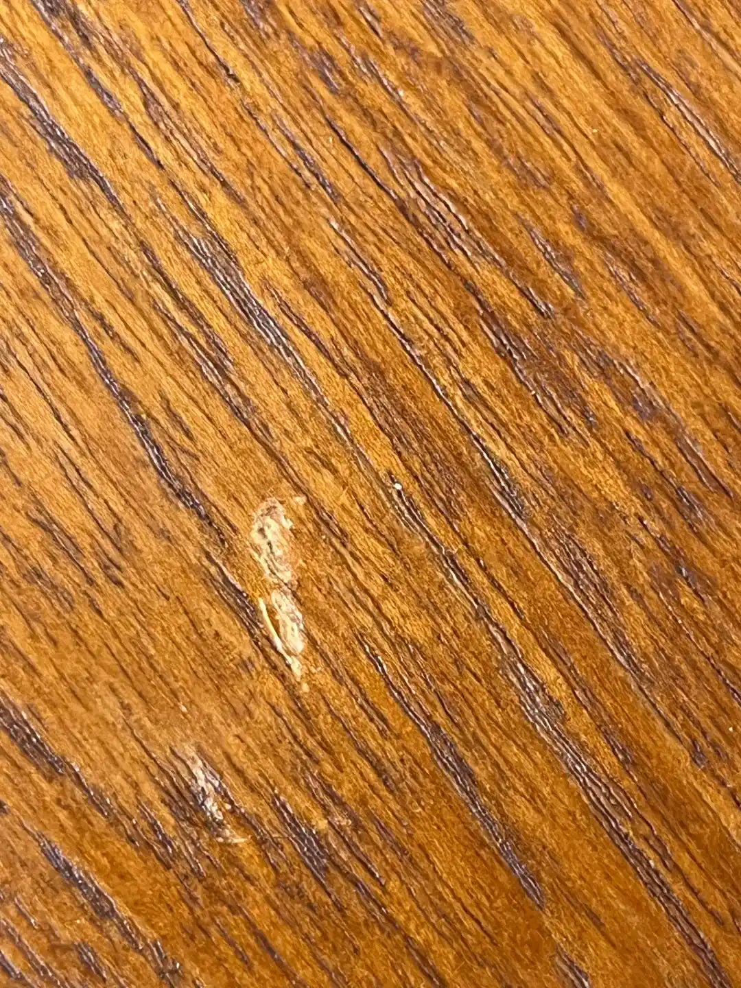 Mobilya Onarımında Hasar Tespiti ve Doğru Tamir Yöntemleri Üzerine Kapsamlı Rehber