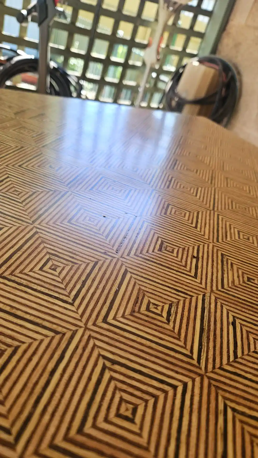 Poliüretan Cila Uygulamasında Uç Tanesi Yüzeylerde Boşlukların Doldurulması ve Çözüm Yöntemleri