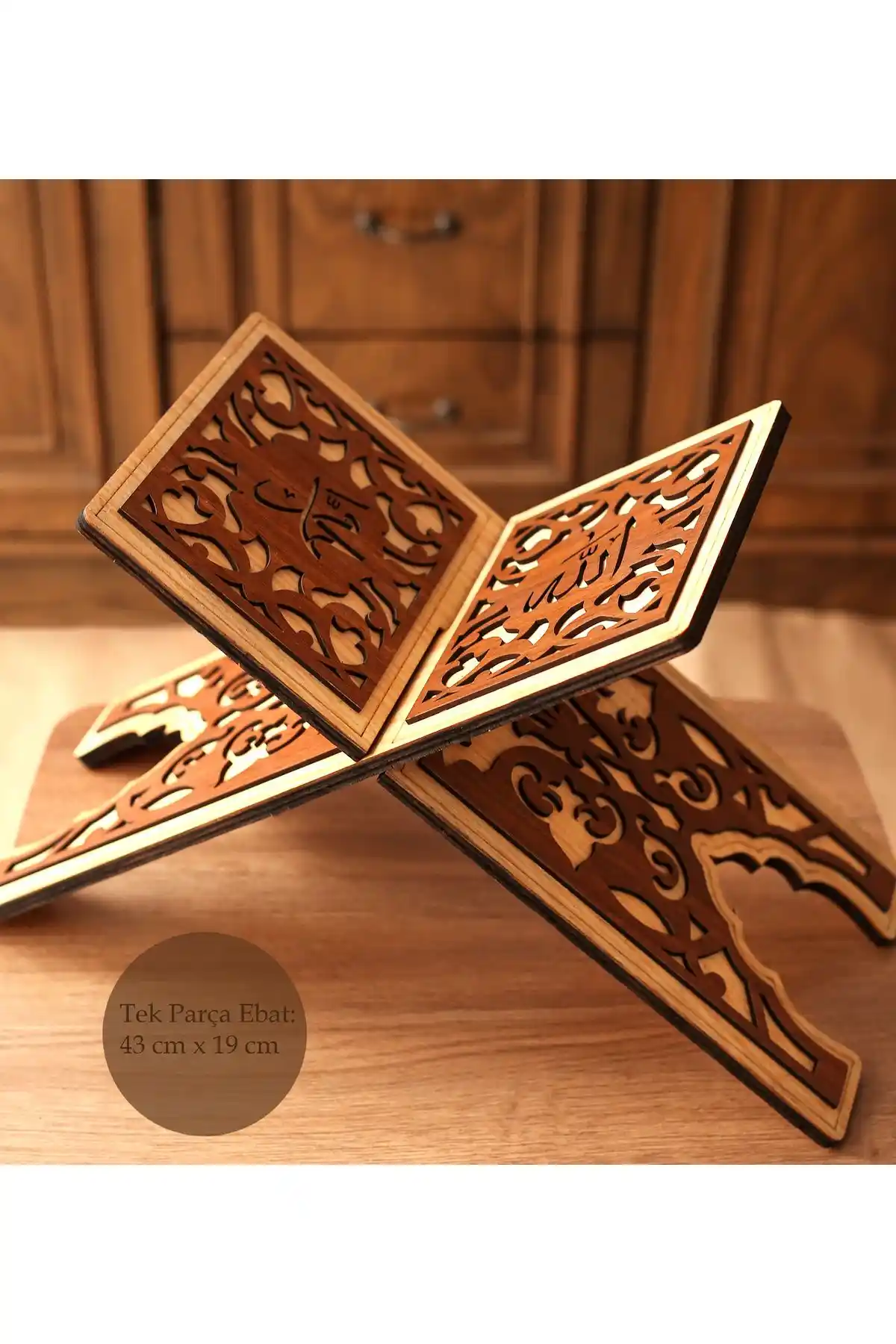 Ahşap Oyma Desenli Orta Boy Kur'an-ı Kerim Rahlesi Dekoratif ve Dayanıklı Tasarım