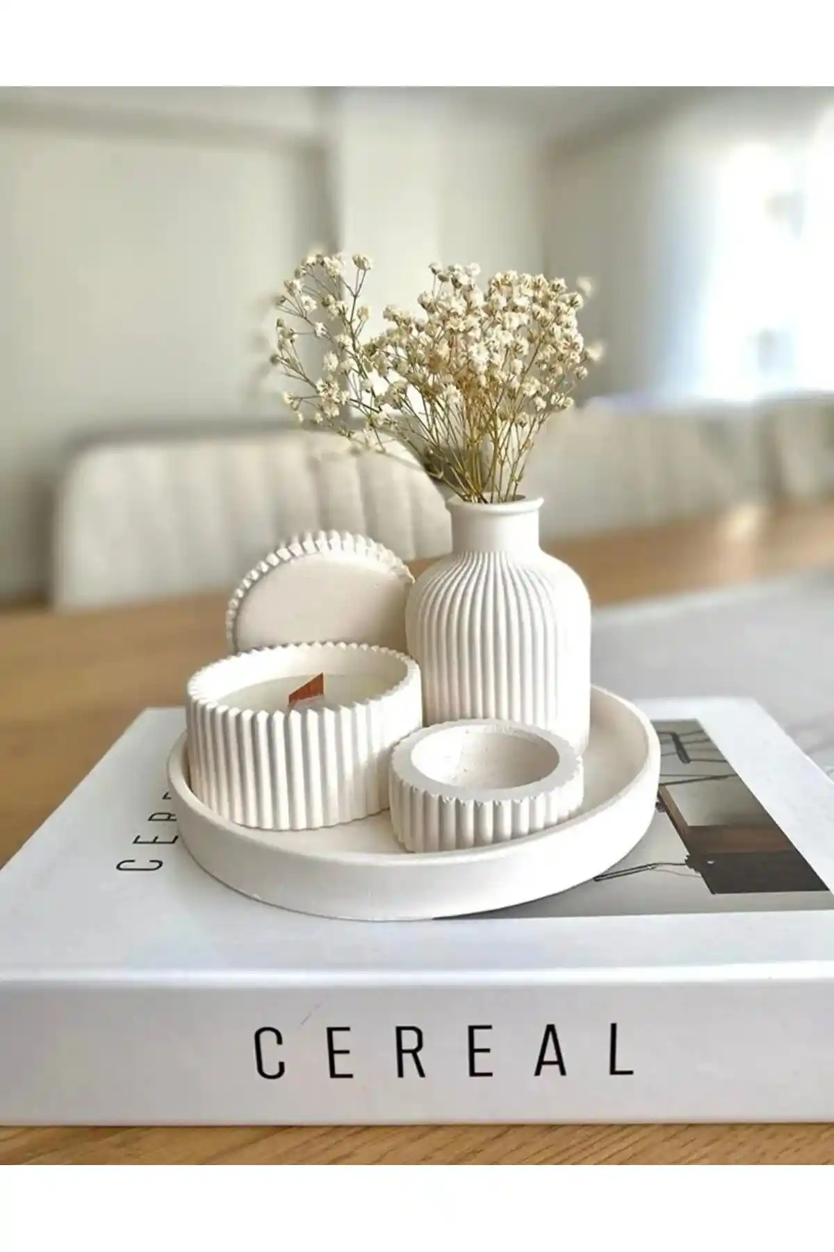 Aymumi Home Beyaz Renk Kokulu Mum ve Vazo Seti Modern Dekorasyon İçin Şık Seçenek