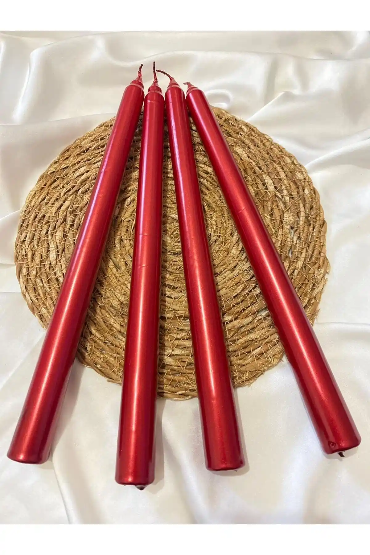 Gizemli Home 4’lü Kırmızı Metalik Şamdan Mum Seti Modern ve Şık Dekorasyon İçin