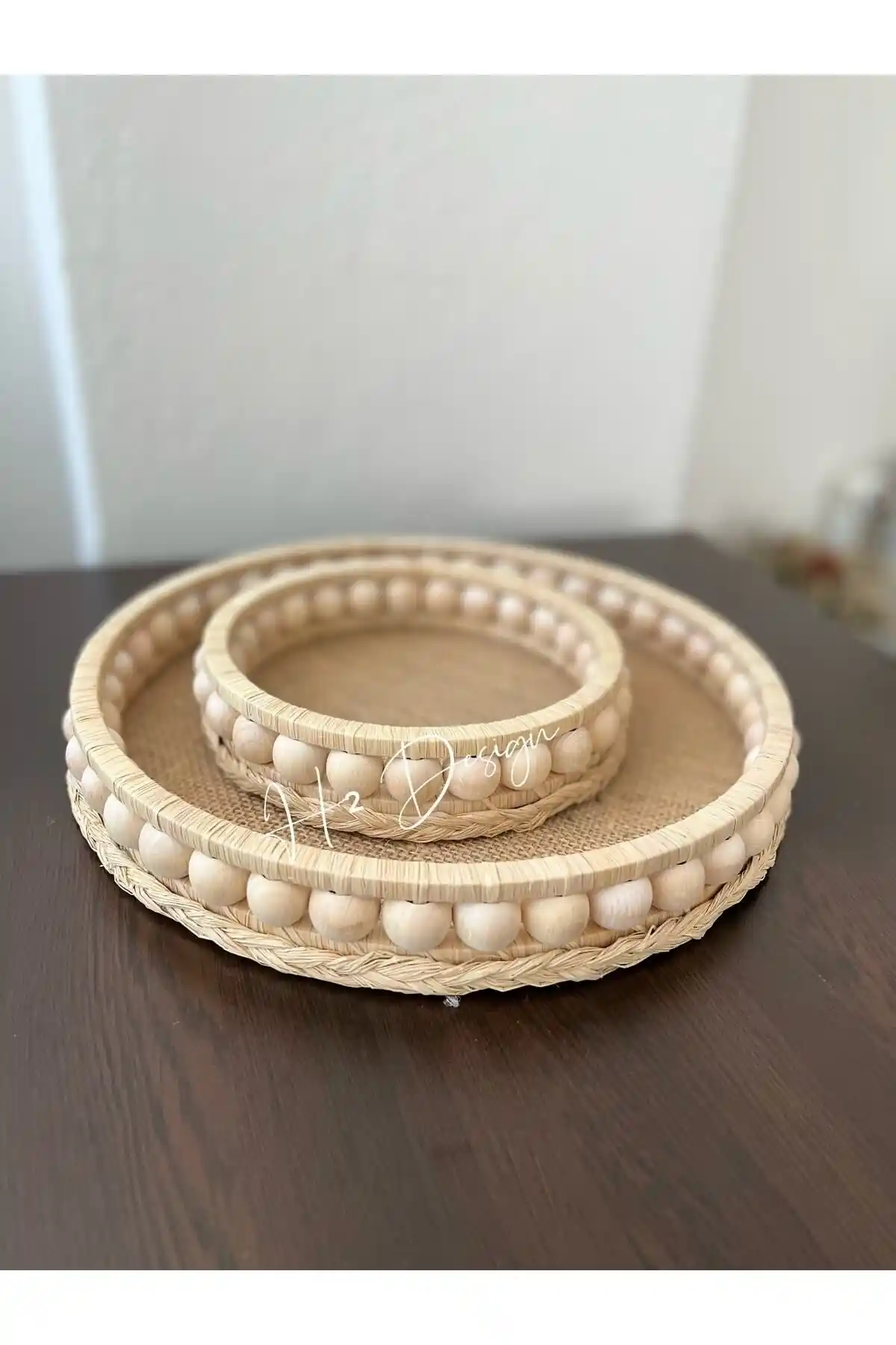 H2 Design Ahşap Boncuklu Doğal Rafya Hasır Tepsi Sepet Özellikleri ve Kullanım İpuçları