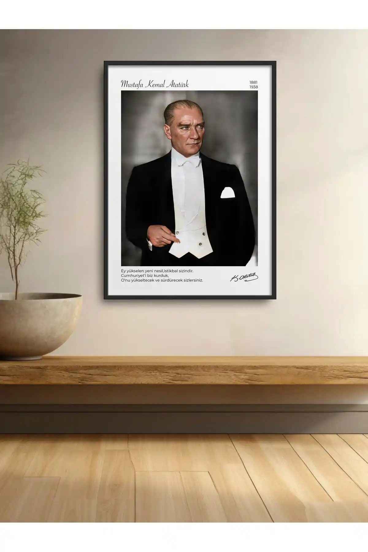 HOMEPACK Tekli Çerçeveli Atatürk Portresi Poster Tablo Estetik ve Dayanıklı Dekorasyon Seçeneği