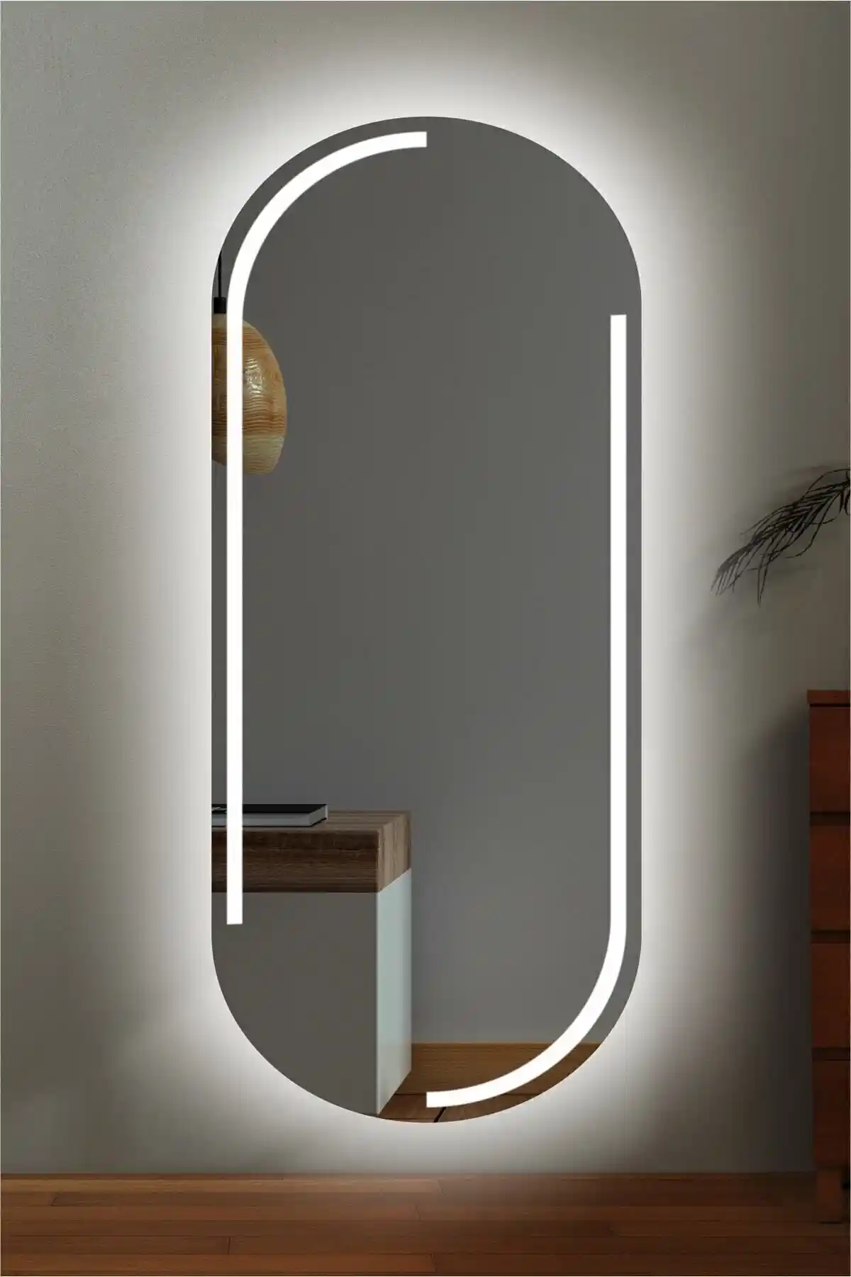 KaraçamDekor Lazer Kumlamalı LED Işıklı Oval Boy Aynası Modern Tasarım ve Fonksiyonellik
