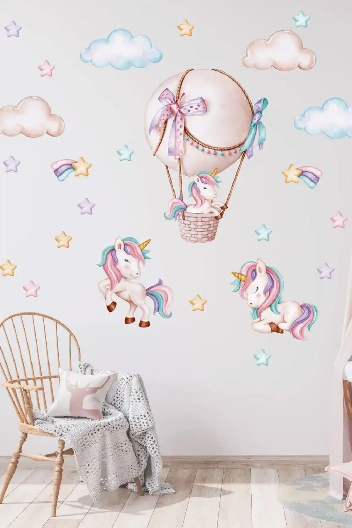 Kız Çocuk Odası İçin 125 Parçalık Renkli Unicornlar Duvar Sticker Seti
