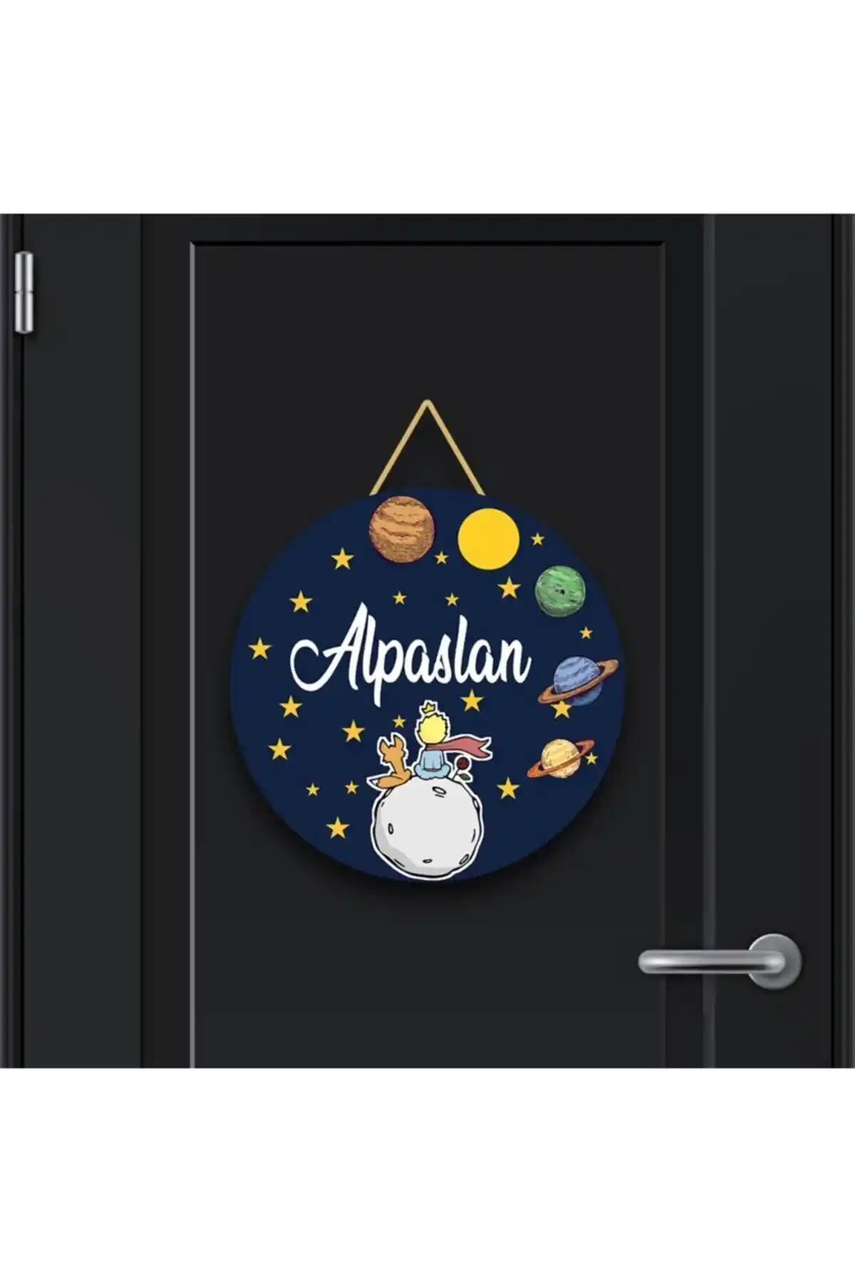 Küçük Prens Temalı Ahşap Bebek Odası Kapı Süsü Dekoratif ve Dayanıklı Tasarım