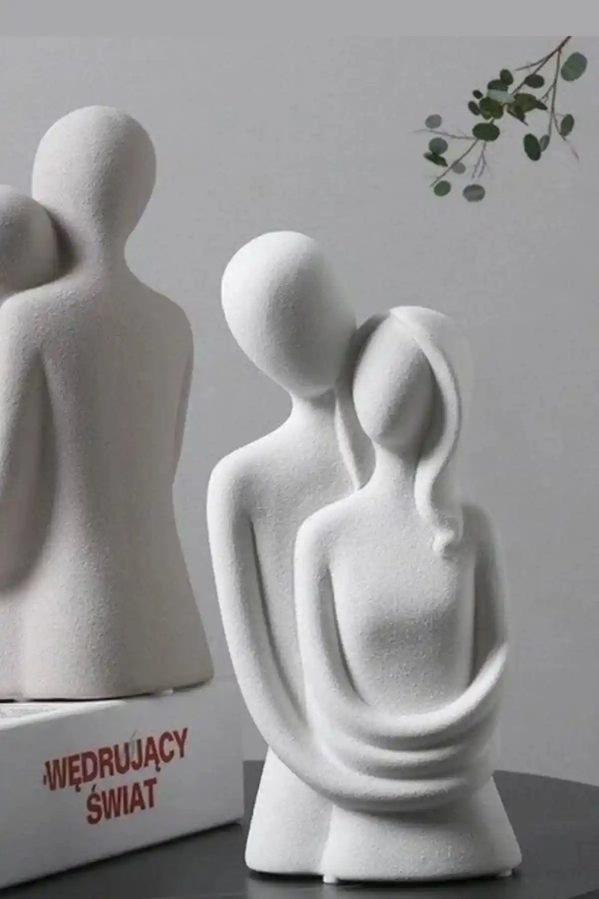 Linecraft Sonsuz Aşk Sarılan Sevgili Heykeli: Modern ve Anlamlı Dekoratif Parça