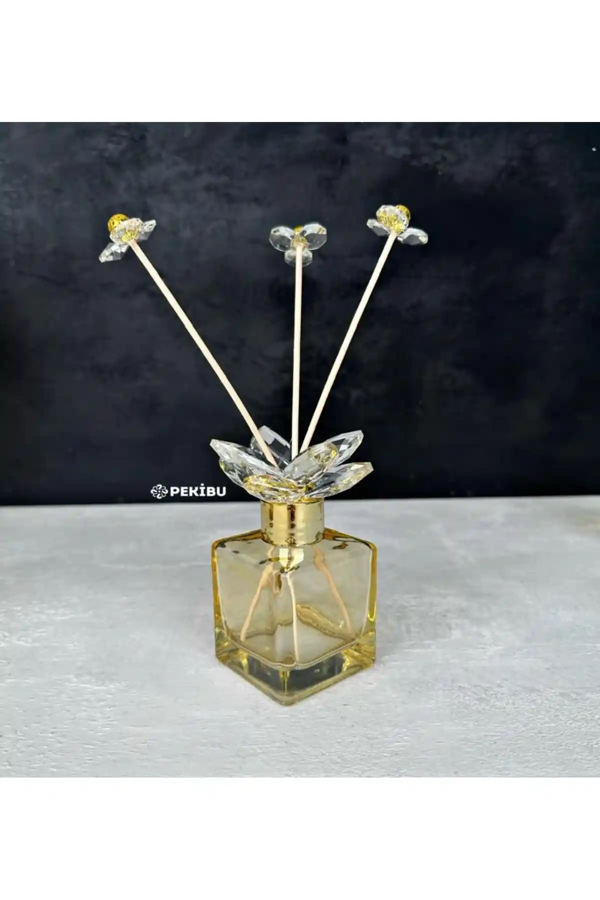 PEKİBU Bal Gold Kristal Şişe Modern ve Şık Dekoratif Parça Özellikleri