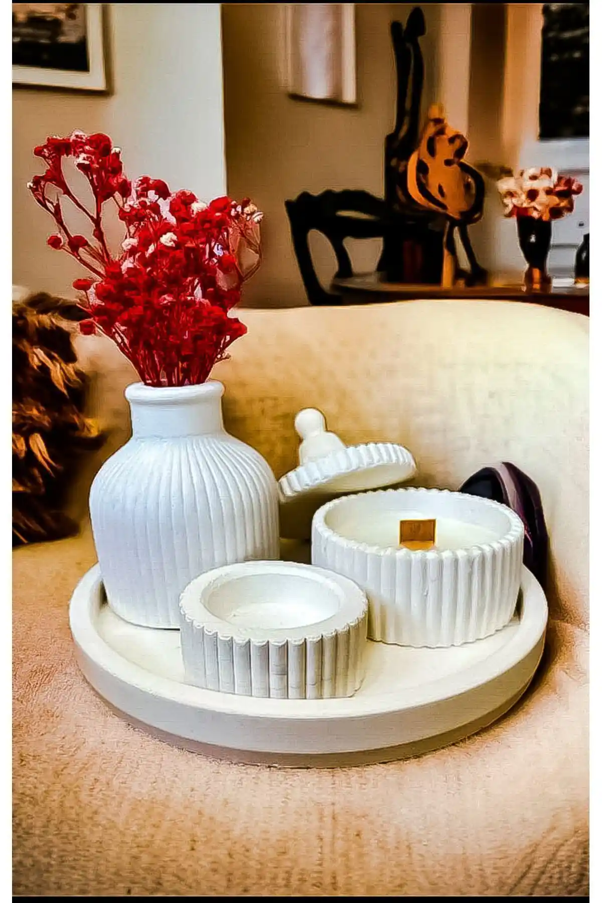 Quelife Beyaz Renk Özel Tasarım Kokulu Mum ve Vazo Seti Ev Dekorasyonunda Zarif Çözümler