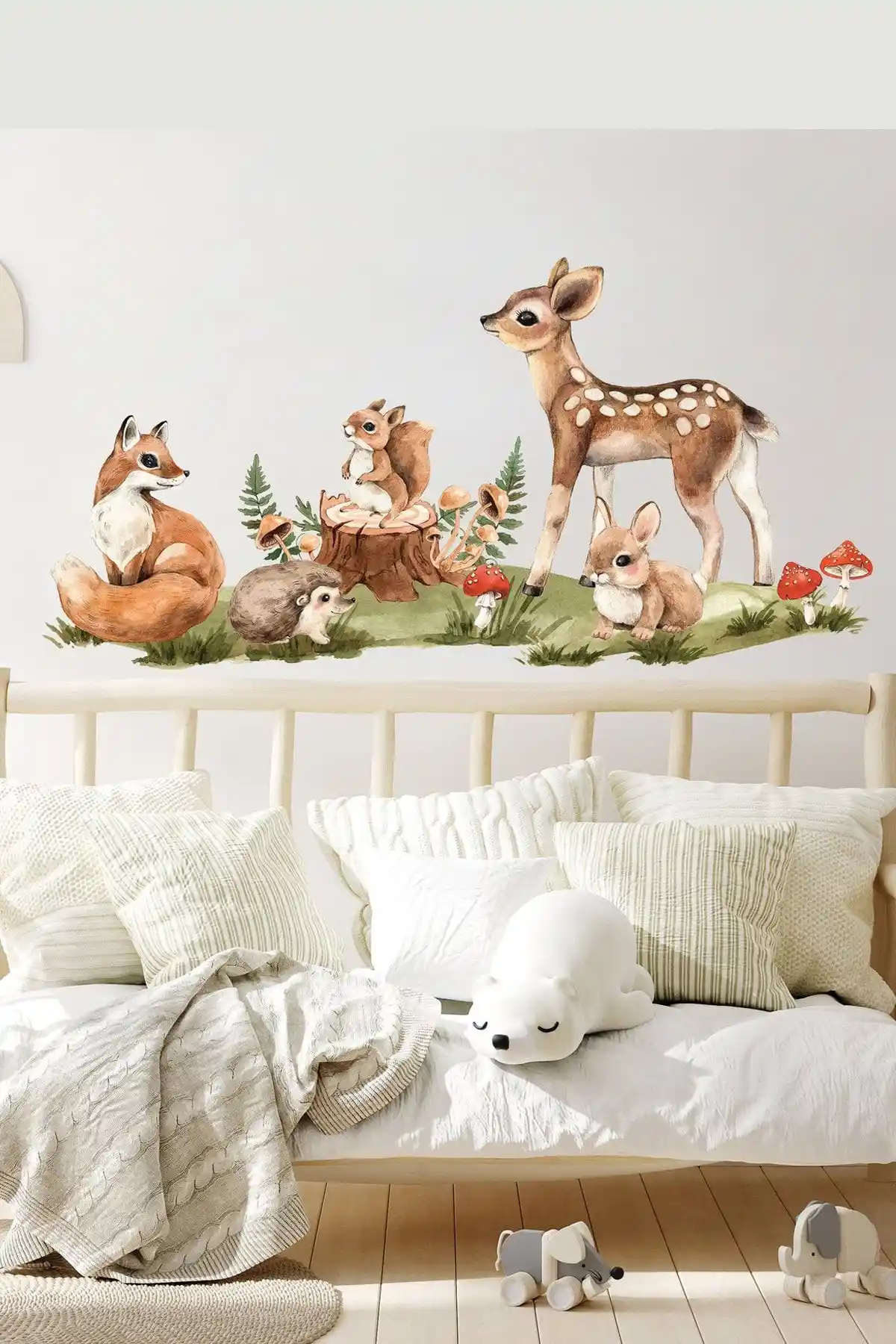 Sim Tasarım Orman Diyarında Neşeli Canlılar Duvar Sticker Seti Çocuk Odası Dekoru