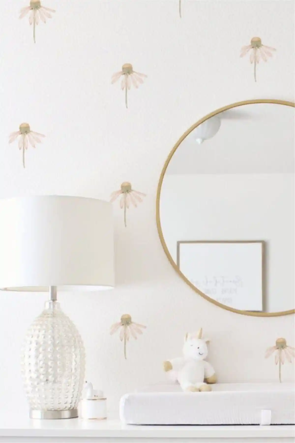 Sim Tasarım Pembe Uçan Papatya Duvar Stickerı Çocuk Odası Dekorasyonu İçin Şık ve Kolay Uygulamalı