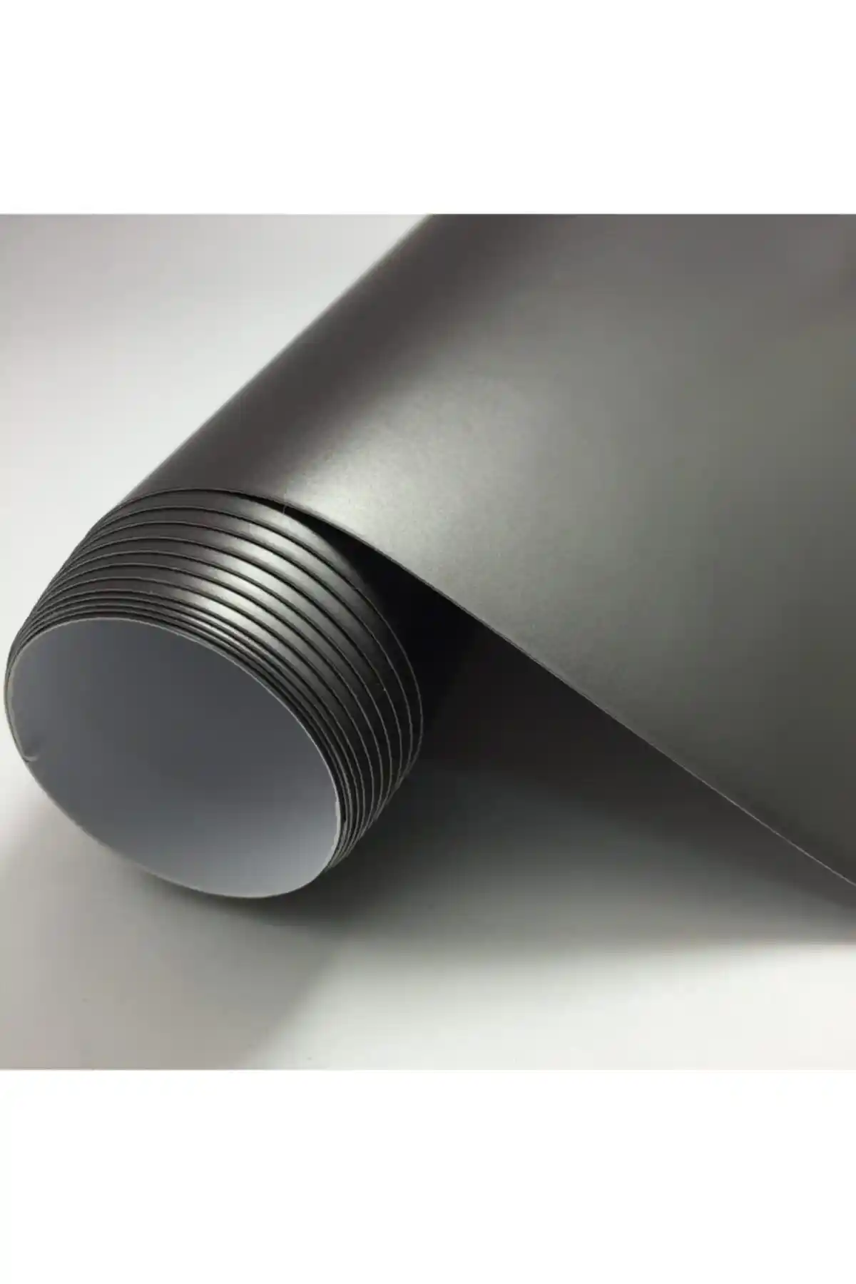 Siyah Mat Yapışkanlı Folyo ile Modern ve Estetik Dekorasyon Çözümleri