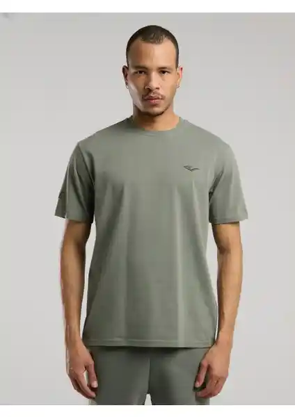 Everlast Ever Essentials Regular Haki Erkek Tişörtü Konfor ve Şıklık Sunan Çok Yönlü Giysi