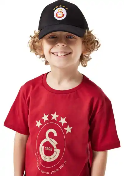Galatasaray Lisanslı Çocuk Şapka 5 Yıldır Şıklık ve Koruma Sunar