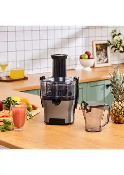 Karaca Maxvit 1501 ve Yasomi Fruitforce 8 Segment Meyve Sıkacağı Karşılaştırması