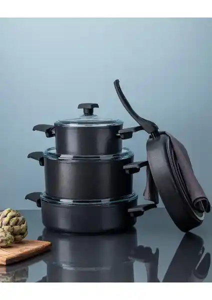 Madame Coco Titanium ve Tefal Titanyum 6X Ingenio Mutfak Setleri Karşılaştırması