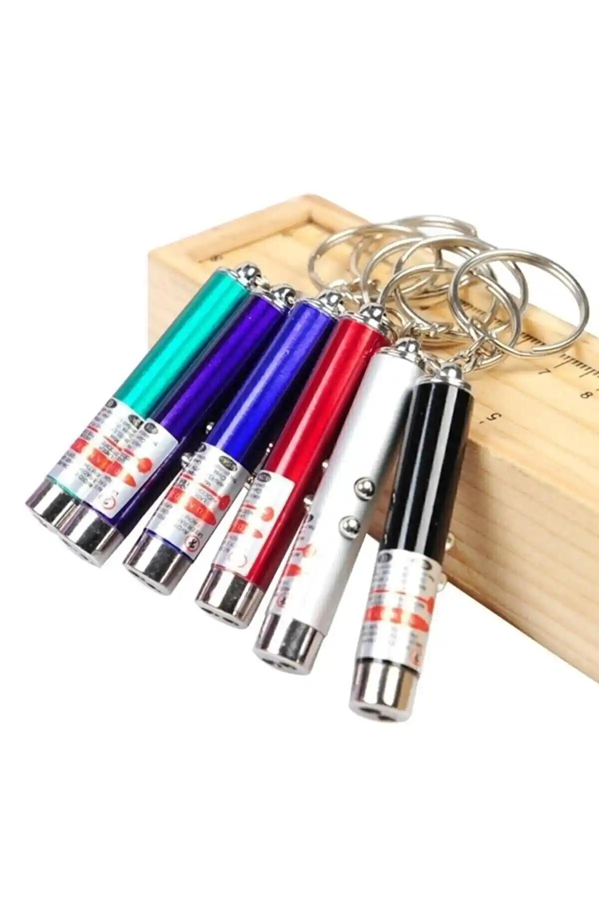 Kedi Lazeri Anahtarlık Kırmızı Lazer ile Eğlence ve Enerji Atma Aracı