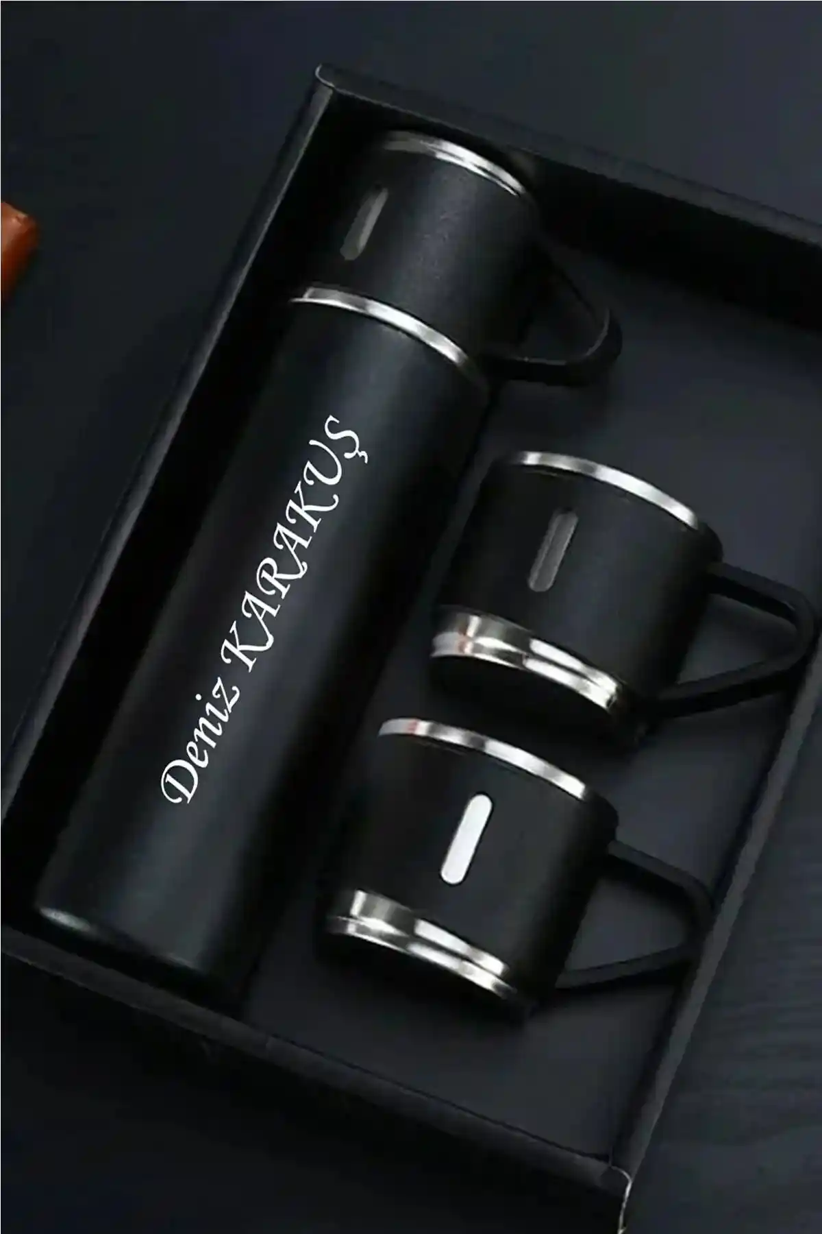 Megame Kişiye Özel Paslanmaz Çelik Termos: Şık ve Dayanıklı Sıcaklık Koruma Çözümü