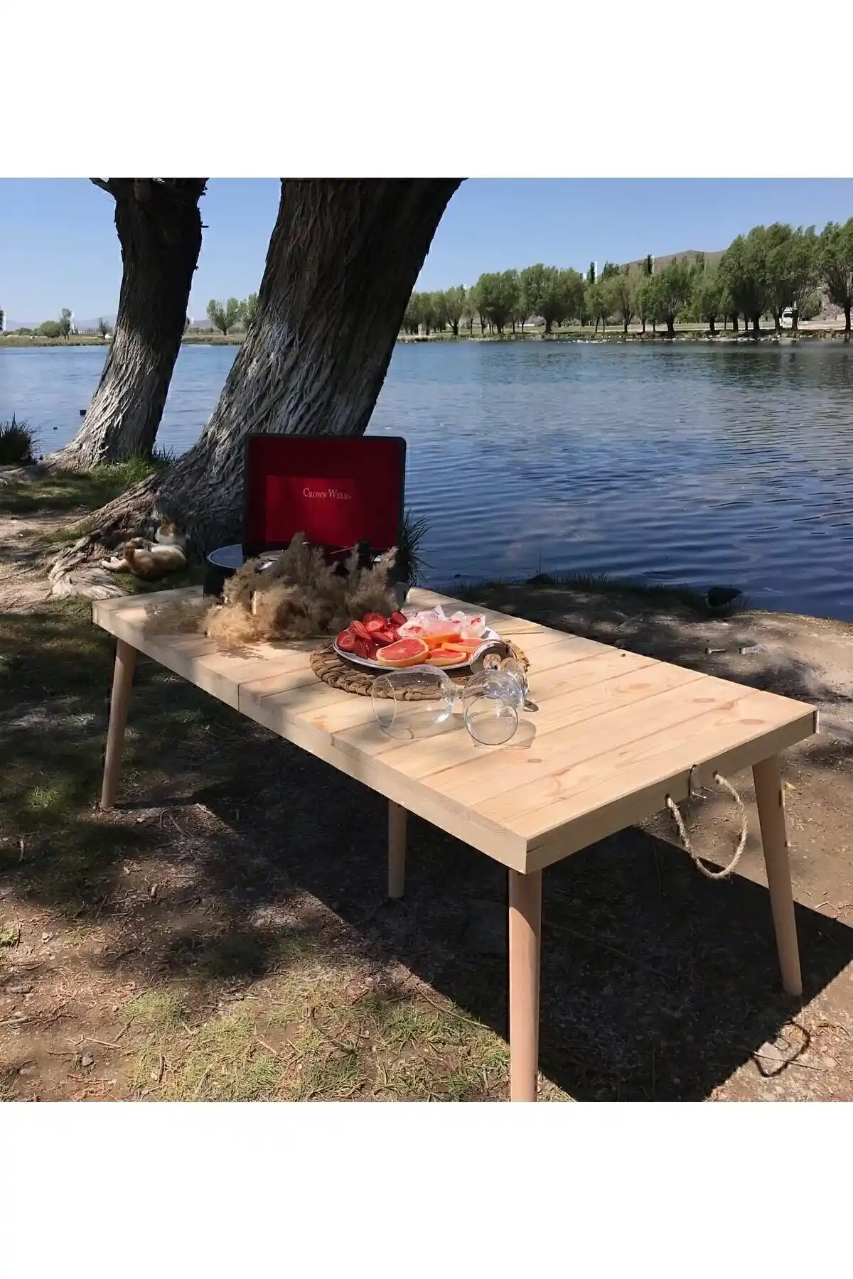 TMwooden Ahşap Kamp Masası: Dayanıklı ve Şık Tasarım ile Açık Hava Kullanımı