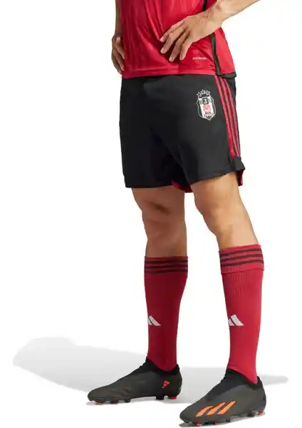 adidas Beşiktaş Kırmızı Konç 23-24 Spor Aksesuarı Takım Tutkunuzu Yansıtan Şık Tasarım