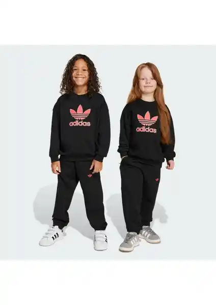 Adidas Originals JX0464 Çocuk Eşofman Takımı: Şık ve Konforlu Günlük Giyim Seçeneği