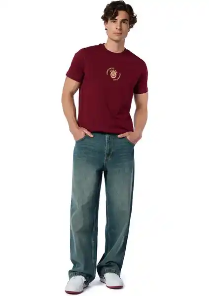 Galatasaray Tarihini Yansıtan Modern ve Lisanslı Spor Tişörtü 75-90 Karakter