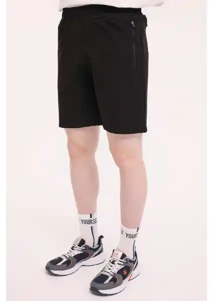 Lumberjack Siyah Erkek Şort Modern Tasarım ve Yüksek Konfor Sağlar