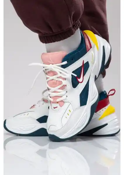 Nike M2K Tekno Deri Spor Ayakkabısı Modern ve Dayanıklı Tasarımıyla Öne Çıkıyor