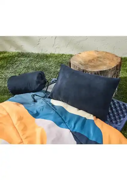 Tchibo Kamp Yastığı: Doğa Dostu ve Pratik Seyahat Konforu Sağlayan Ürün