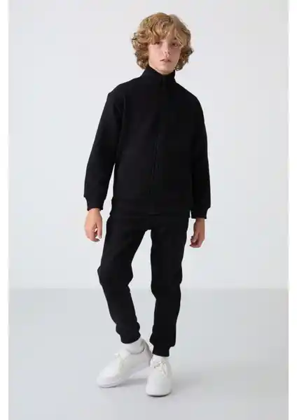 Tommy Life Siyah Pamuklu Erkek Çocuk Eşofman Takımı: Konfor ve Şıklığın Buluşması