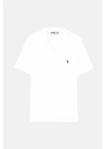 WWF Market Panda Terry Polo Beyaz: Şıklık ve Konfor Sunan Sürdürülebilir Günlük Giyim Parçası