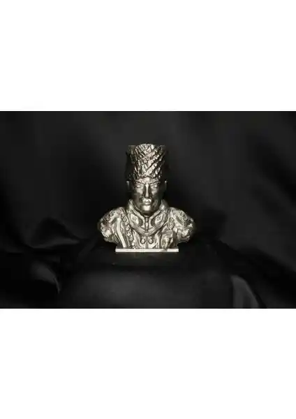 Hanart Atatürk Askeri Üniformalı Büst 15 cm tarihsel ve estetik koleksiyon ürünü