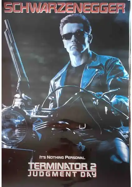 Terminator 3 Schwarzenegger Film Afişi 66×97 cm ile Dekorasyonunuza Estetik Katın