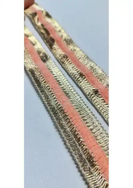 Altay Aksesuar Gold Zırhlı Pudra İplikli Şerit: Dayanıklı ve Estetik Tasarım Çözümü