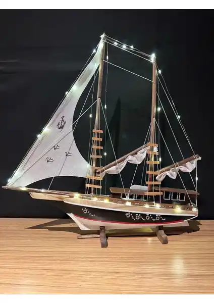 Lapidaria Işıklı Yelkenli Ahşap Gemi Maketi Büyük Boy Dekoratif Sanat Eseri