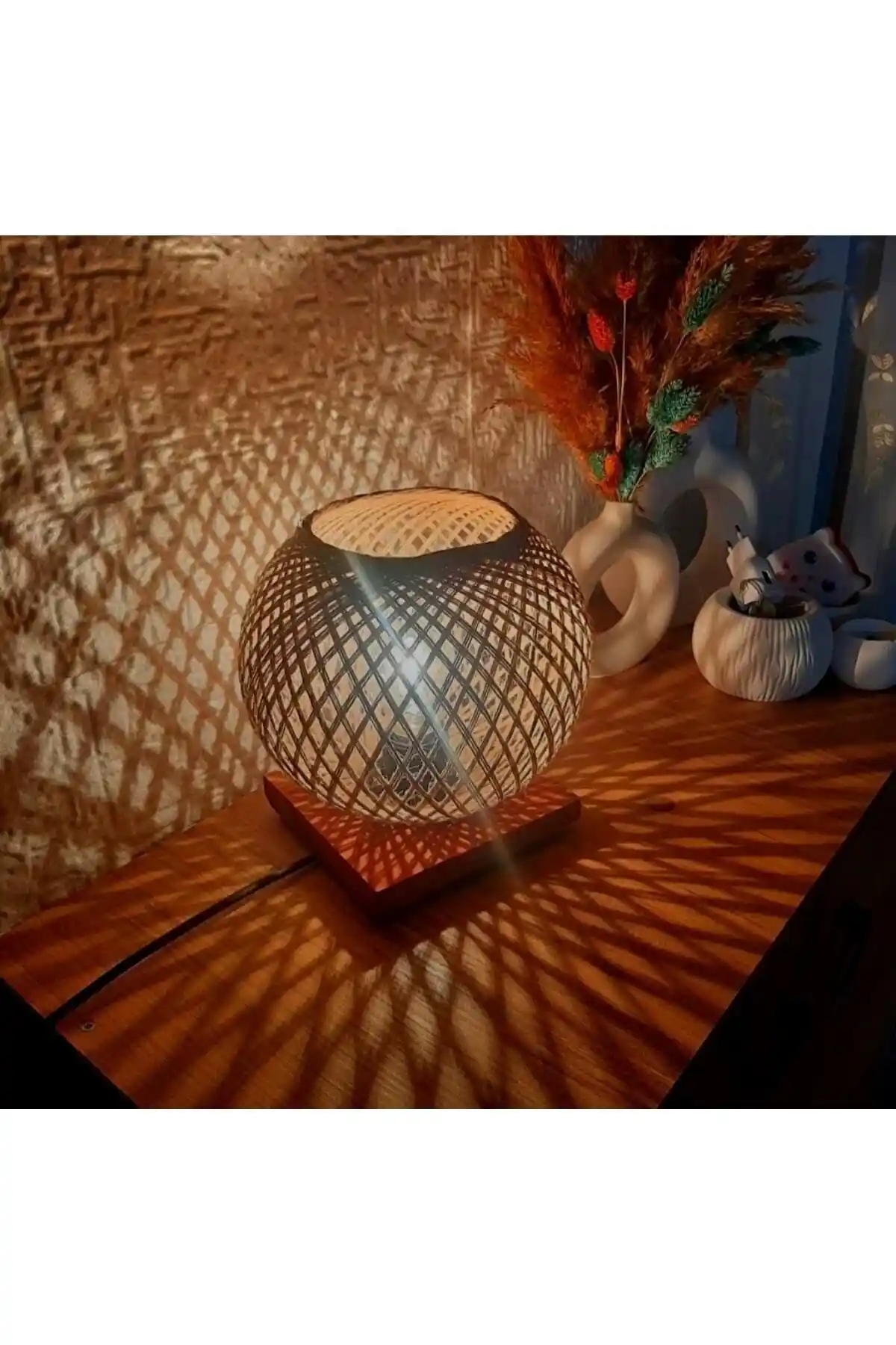 Ağaç Abajur Karşılaştırması: Modern Tasarım ve Kullanım İpuçları