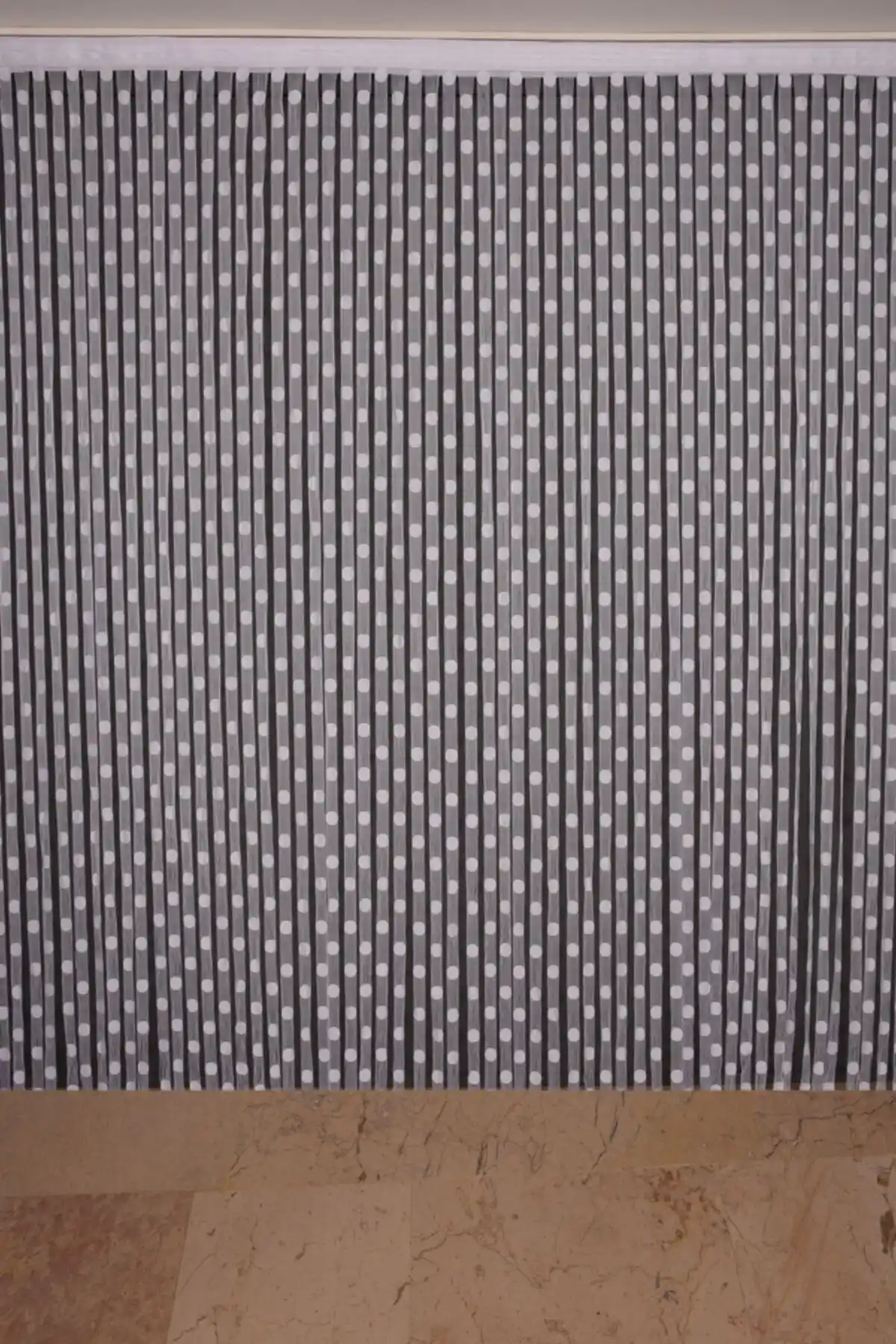 Akça Tekstil Puanlı Model Beyaz İp Perde Modern ve Şık Tasarım Özellikleri