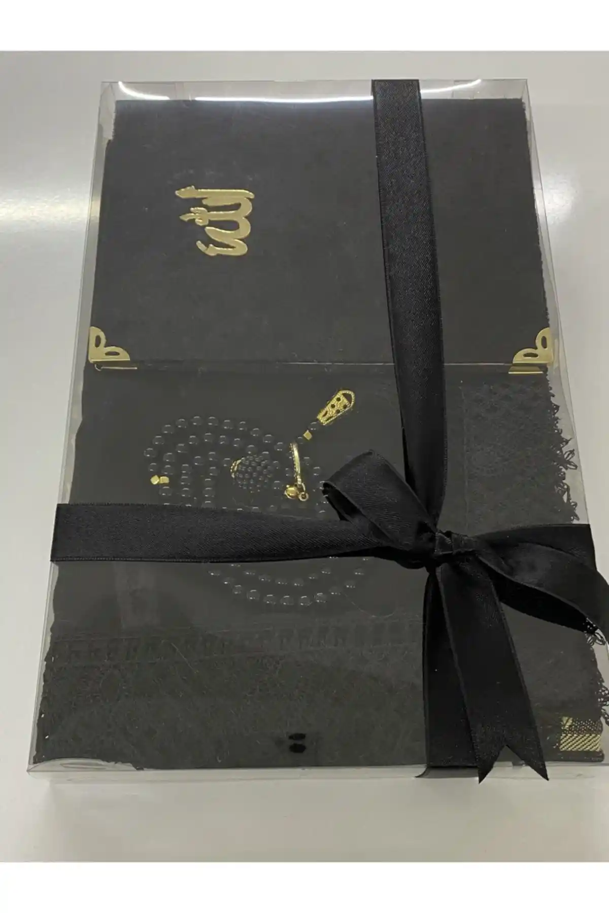 AYHANHOME Çeyizlik ve Hediyelik 4'lü Gelin Bohçası Seti: Şık ve Kullanışlı Tasarım