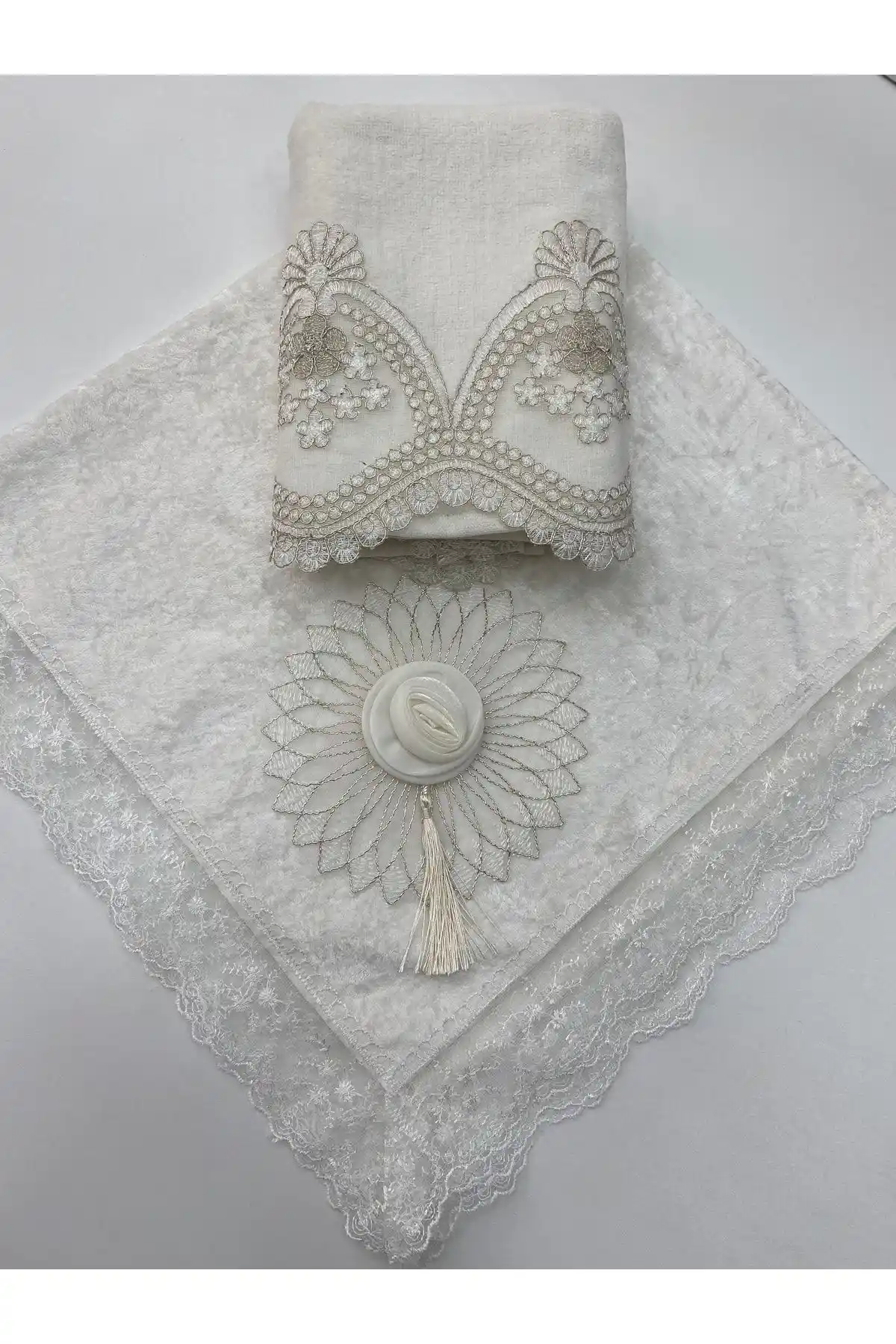 AYHANHOME Fransız Güpürlü 2'li Havlu Bohça Takımı Şıklık ve Fonksiyonellik Bir Arada