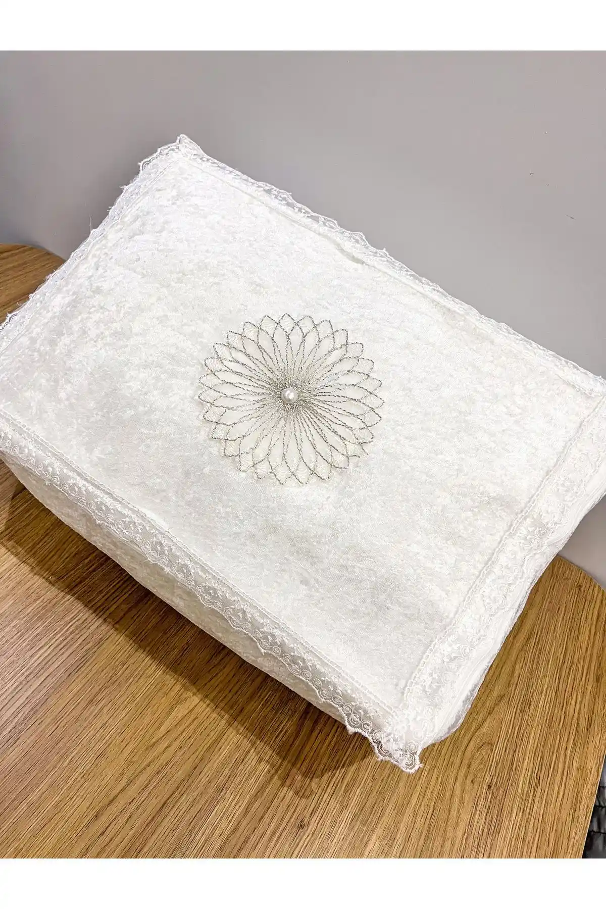 AYHANHOME Kadife Güpürlü Bohça: Şık ve Kullanışlı Türk Üretimi Kadife Hurç