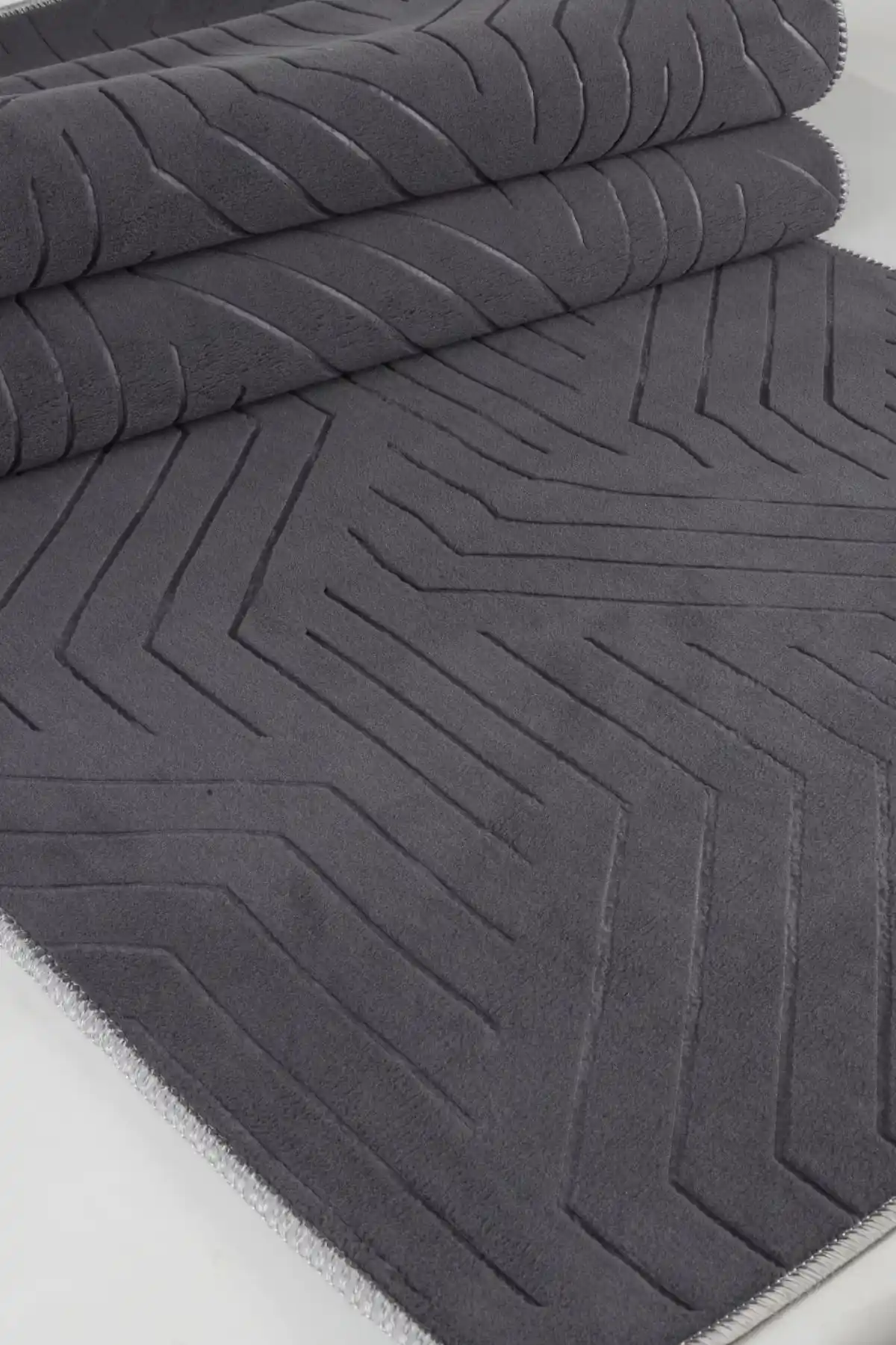 Babil Home Kaymaz Tabanlı Kabartmalı Koridor ve Mutfak Halısı Modern ve Dayanıklı Tasarım