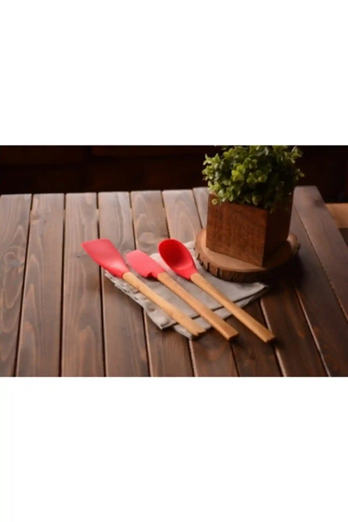 Bambum B0709 Bolly 3'lü Spatula Seti: Estetik ve Fonksiyonellik Bir Arada