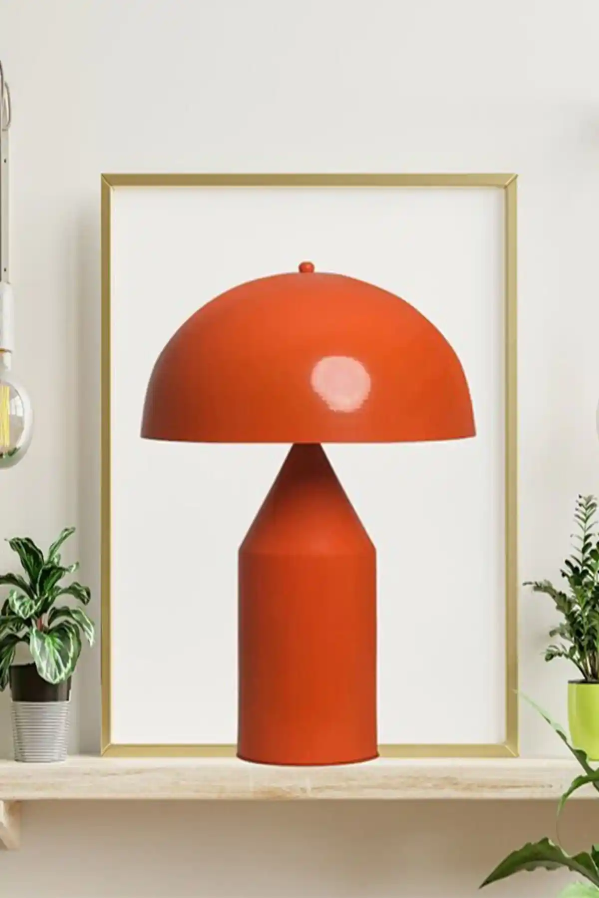 Bamyum Lipeo Turuncu Masa Lambası: Şık ve Dayanıklı Modern Dekoratif Aydınlatma