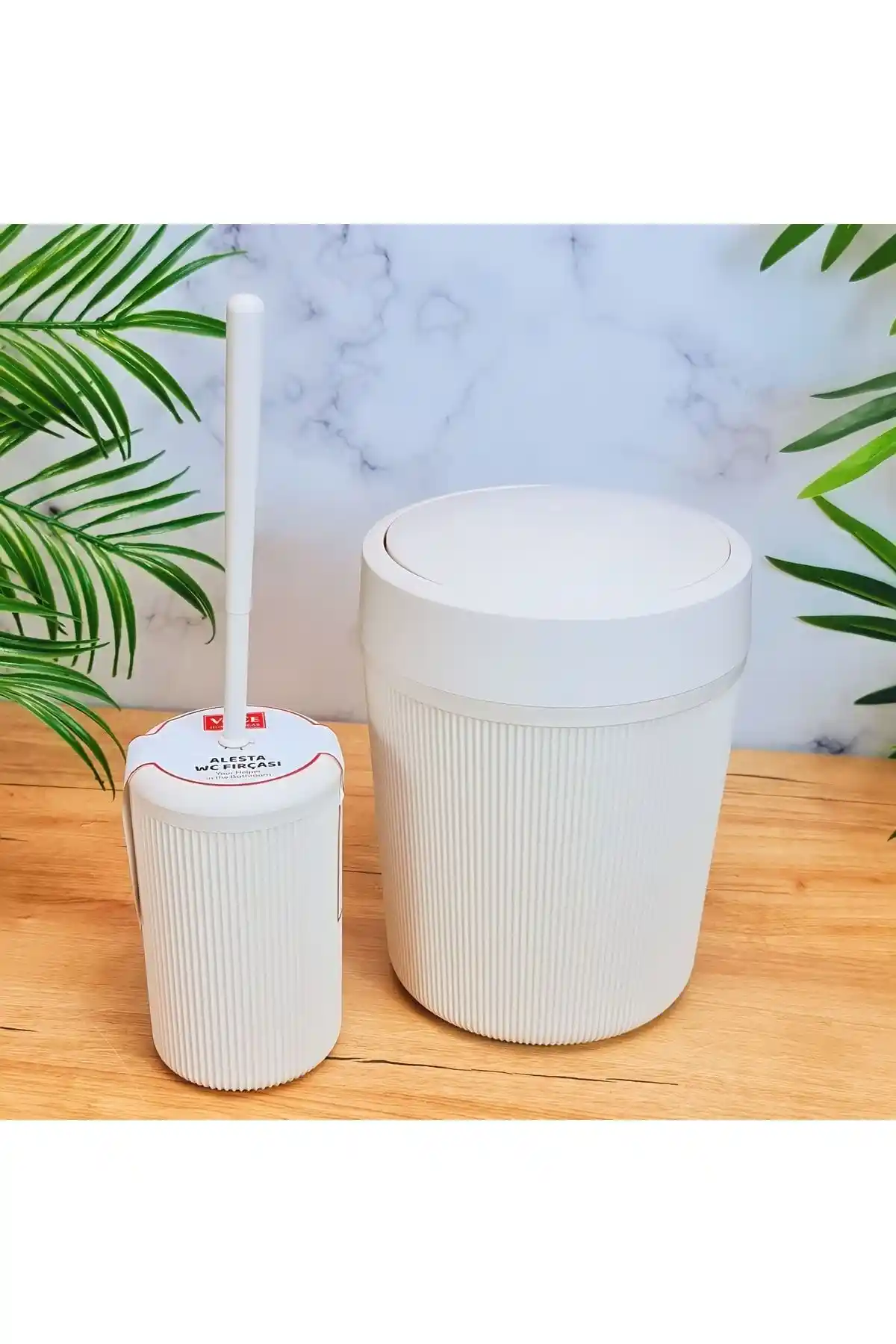 Banyo Çöp Kovası ve Tuvalet Fırçası Setleri Karşılaştırması: Hangi Model Daha Uygun