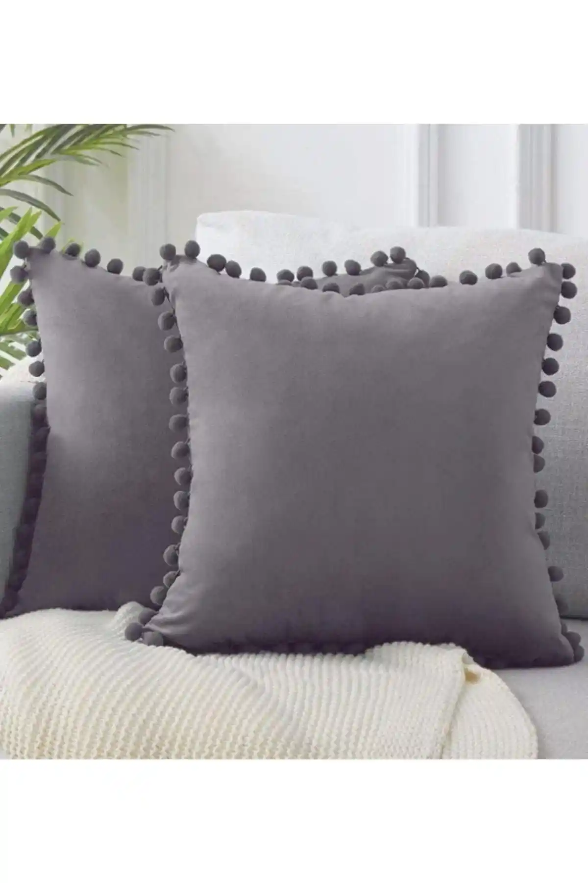 BC Home 2'li Gri Ponponlu Kırlent Kılıfı Seti Estetik ve Fonksiyonellik Sağlayan Modern Tasarım