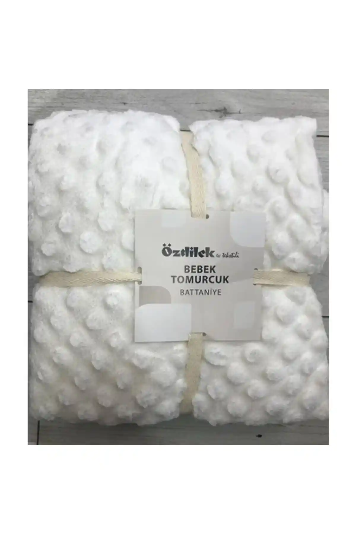 Bebek Battaniyesi Karşılaştırması: Özdilek Tomurcuk ve tinykiddesign Özelleştirilmiş Seçenekler