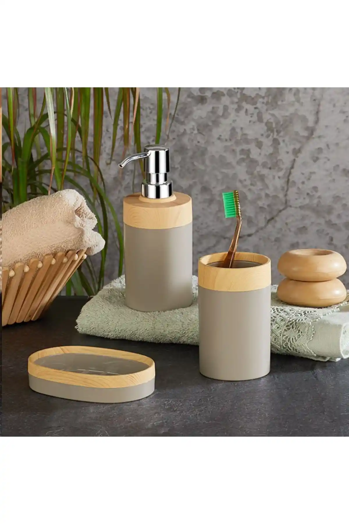 Bersachef Limpia Bambu Desenli 3'lü Banyo Seti: Şık ve Fonksiyonel Tasarım Özellikleri
