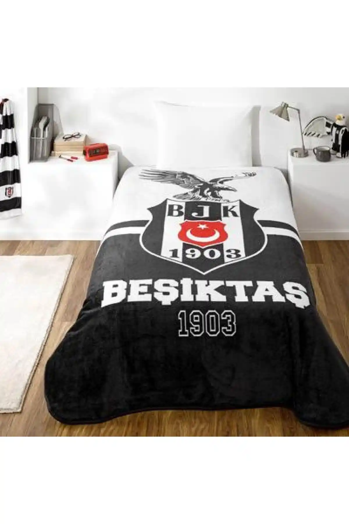 Beşiktaş Taraftarları İçin En İyi Lisanslı Battaniye Modelleri ve Özellikleri