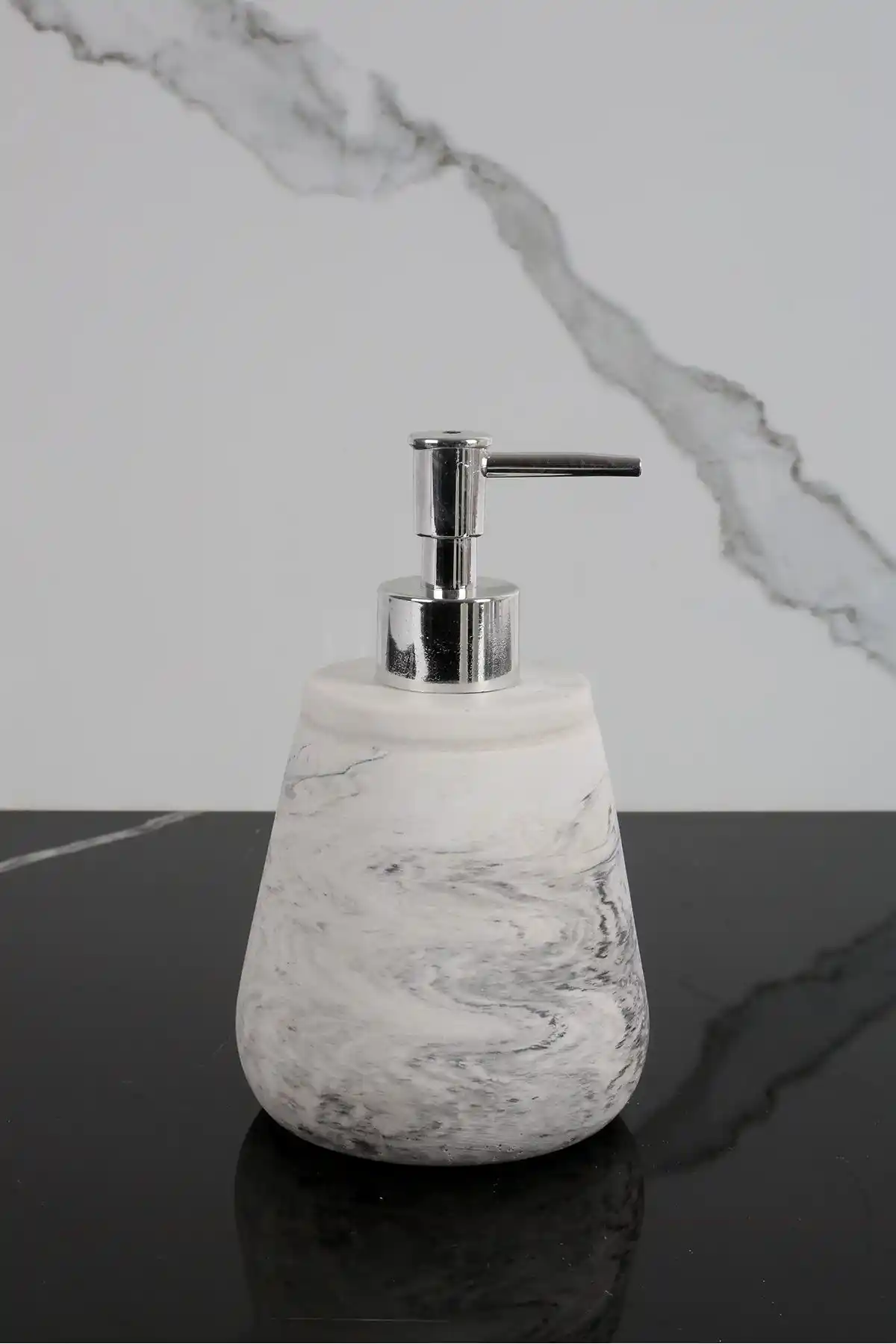 Betonmall Mermer Desenli Sıvı Sabunluk: Modern ve Dayanıklı Banyo Aksesuarı