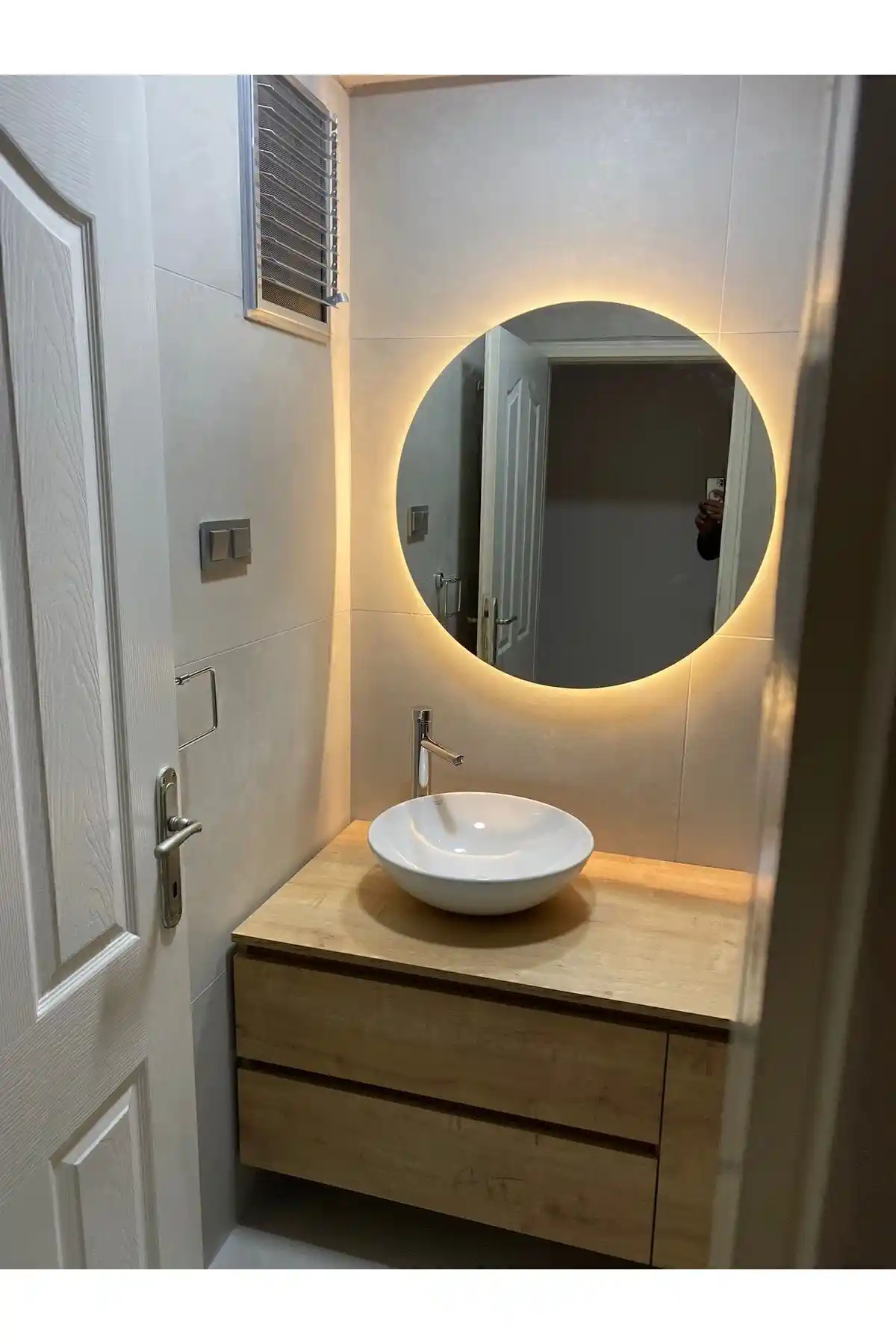 Blue House 60 cm LED'li Banyo ve Lavabo Aynası: Modern Tasarım ve Fonksiyonellik